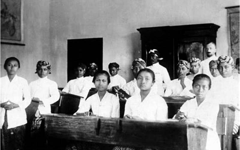 Sejarah Pendidikan Kolonial Di Indonesia