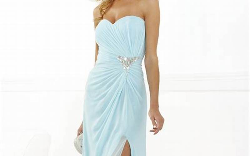 Selecting Prom Dresses And Perfect Prom Night<Img Src=