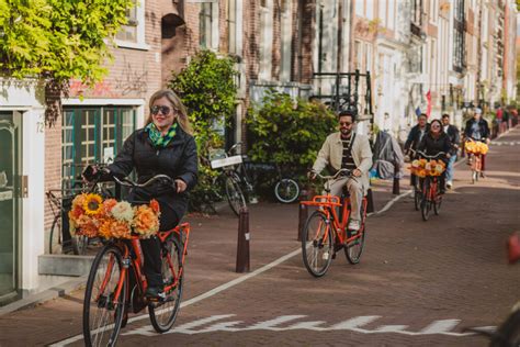 Selecting Amsterdam Bike Tour