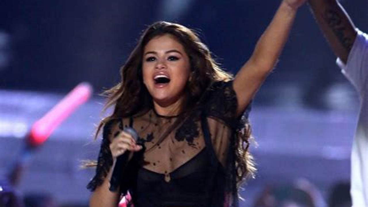 Selena Concert 2025