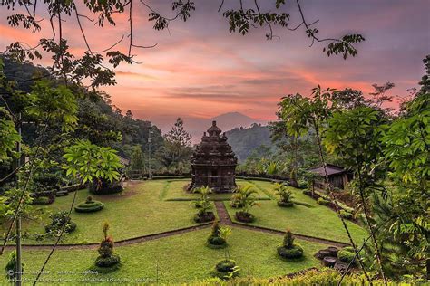 Selogriyo Temple path