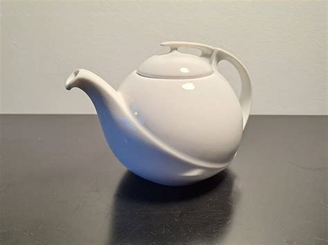 Saturn Teapot Small