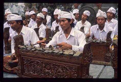 Semar Pegulingan Bali