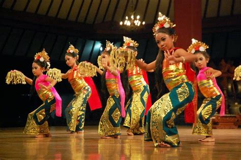 Seni Budaya Anak Indonesia