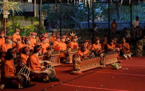 Seni Musik Gamelan Bali