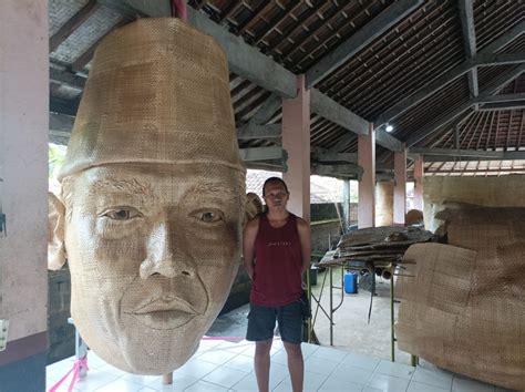 Seniman internasional di Ubud