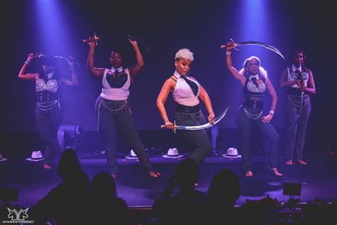 Sensual Performances with a Touch of Class