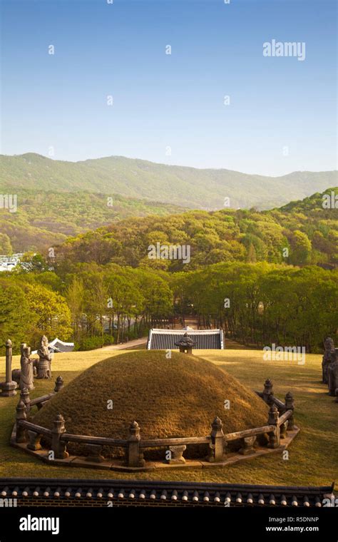 Seoul Royal Tombs & Namhansanseong Fortress: A Tour Review