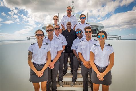 Service Boat Crew
