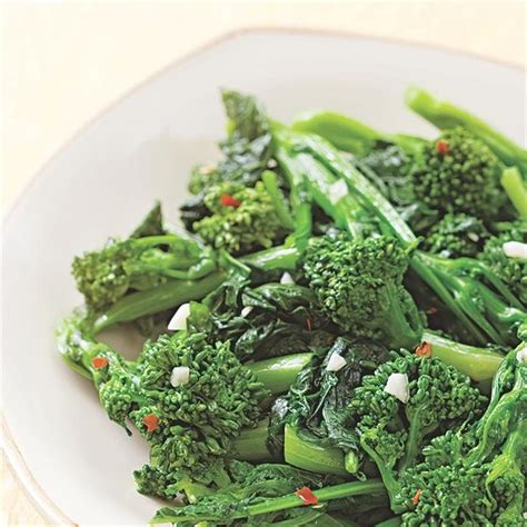 Serving Broccoli Rabe Immediately