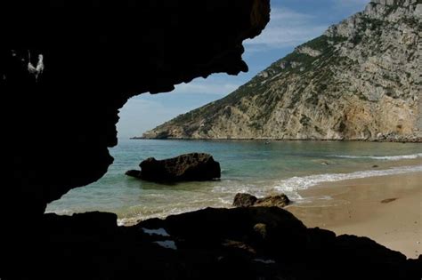Sesimbra Secret Beaches
