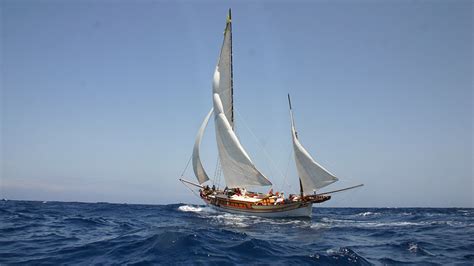 Setting sail for two separate streamers