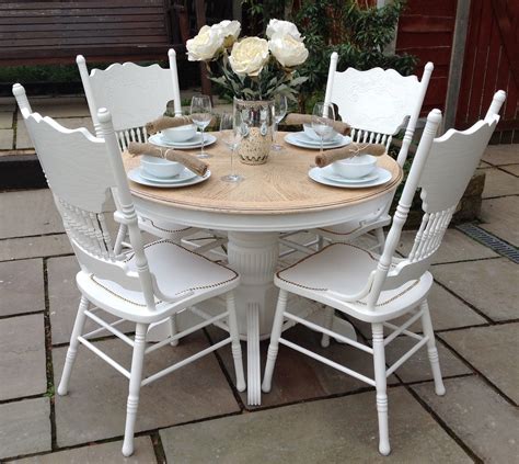 Shabby Chic Farmhouse Country Solid Pine Round Table and 4 chairs In Farrow & Ball Cream No 67