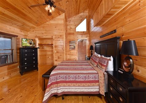 Bedroom at Shamrock Cabin