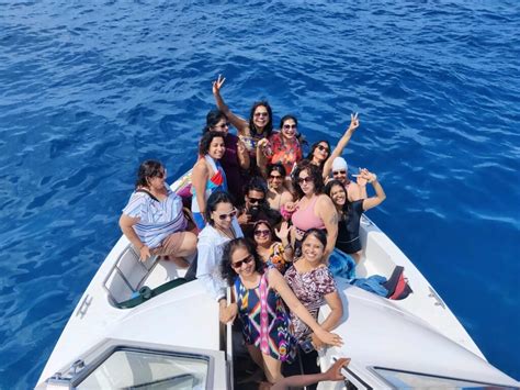 Shared Tour Group Travel