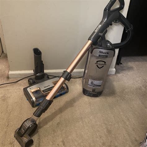 Shark Vertex DuoClean PowerFin Upright Vacuum: features and functions