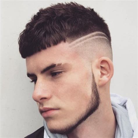 Sharp Tape Line Haircut