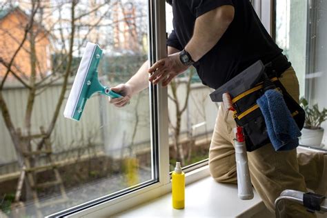 Shell's Guide to Cleaning Your Windows (Like a Pro!)