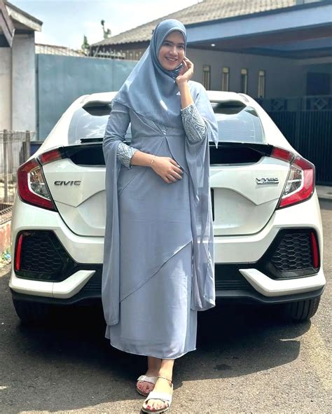 Shella Bernadetha Biodata