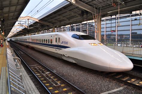 Sejarah Shinkansen Pertama di Jepang
