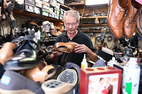 Shoe Repair Downtown Chicago - Introduction Image
