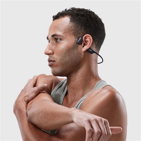 Shokz OpenRun Pro (Bone Conduction)