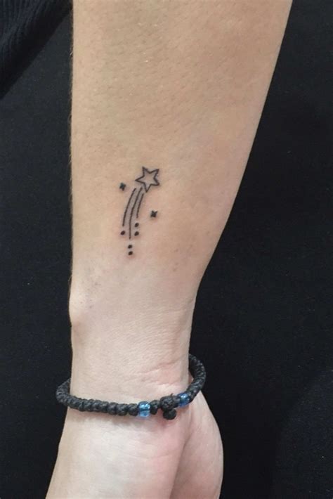 100+ Best Shooting Star Tattoo Designs For Men With
