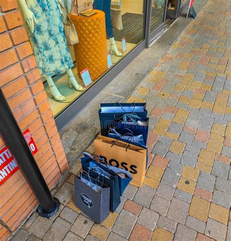 Shopping Bags Outlet