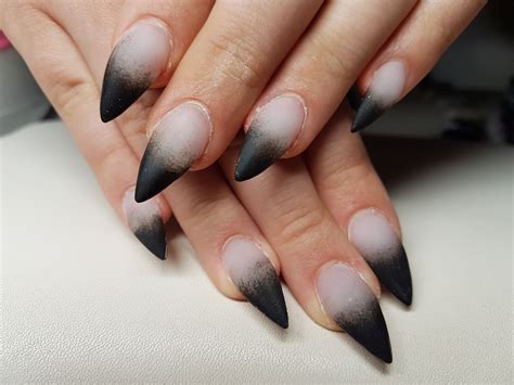 Short Stiletto Nails Ombre: A Trending Style In 2023