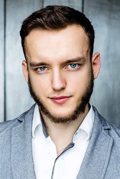 Short Beards No Mustache