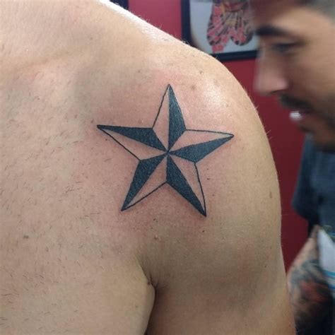 51 Nice Stars Shoulder Tattoos