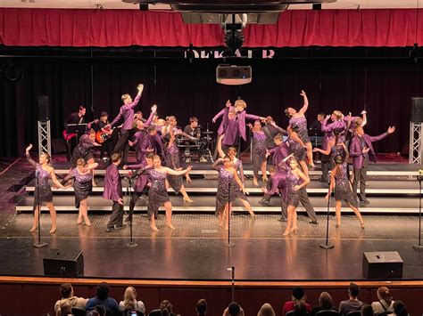 Little respect / I wanna dance whit somebody Up Stage Showchoir 2014