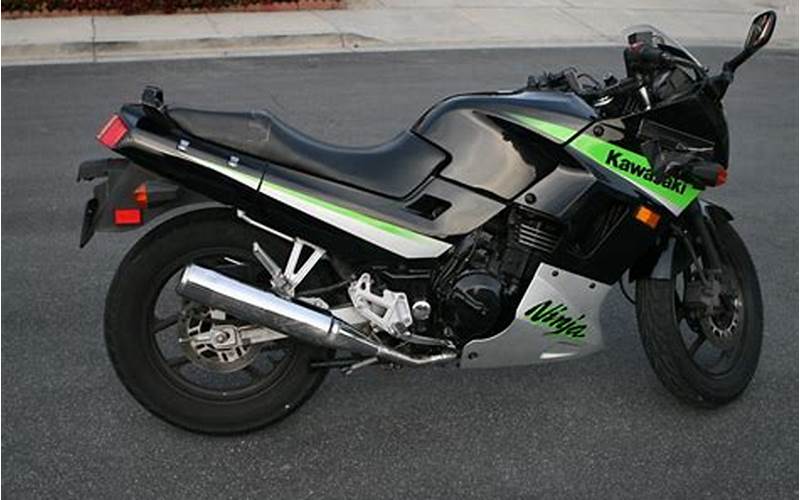 Side View Of 2005 Kawasaki Ninja 250