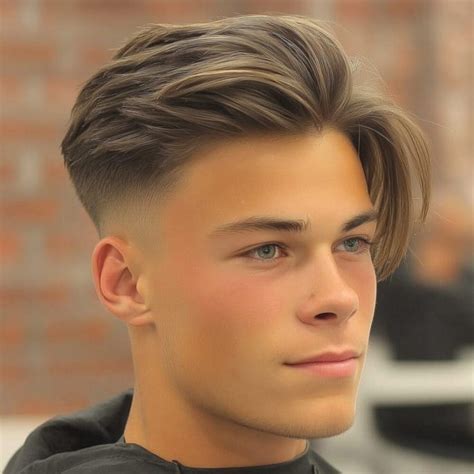 Side Part: Timeless and Smart