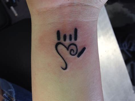 i love you in sign language Tattoos for daughters, Tiny