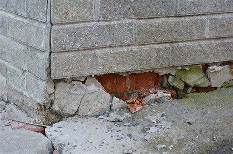 Signs of Foundation Damage Pasadena CA