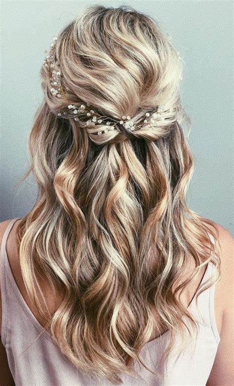 Simple and Chic Hairstyles for Wedding Guests