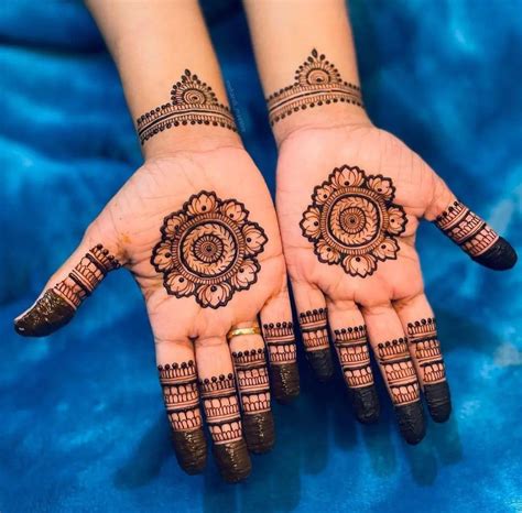 Simple Mehandi Designs