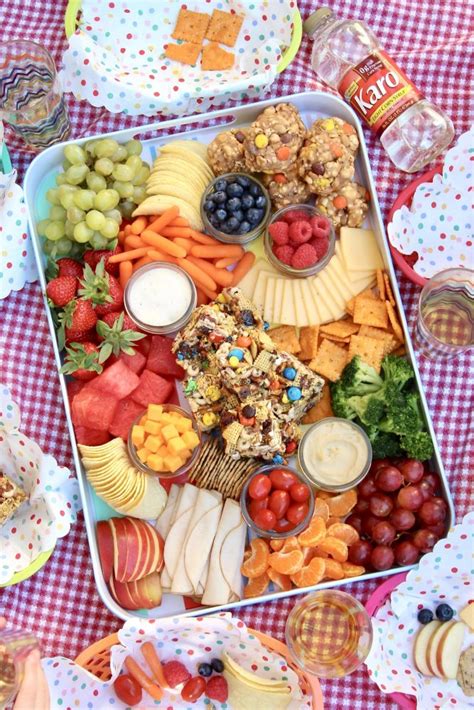Satisfy Your Summer Cravings with Easy and Delicious Picnic Food Ideas