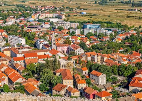 Sinj Travel Tips