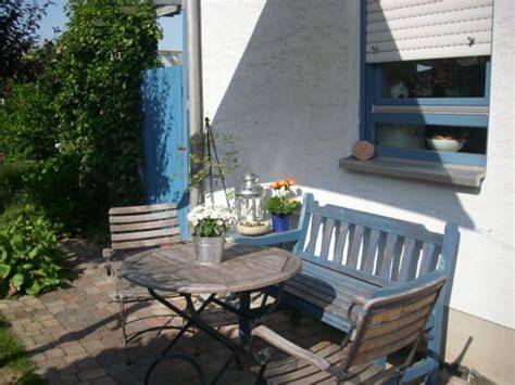 Sitzplatz Vor Dem Haus