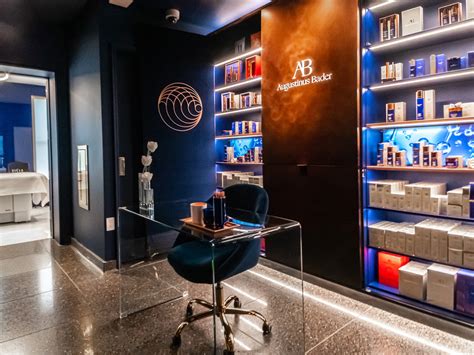 Unlock Your Skin's Glow with Luxurious Spa Treatments at Skin Lab - Experience the Ultimate in Beauty and Wellness!