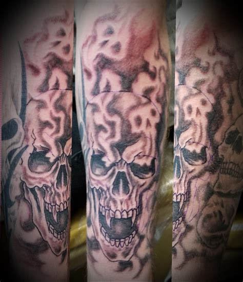 Skull Tattoos With Smoke
