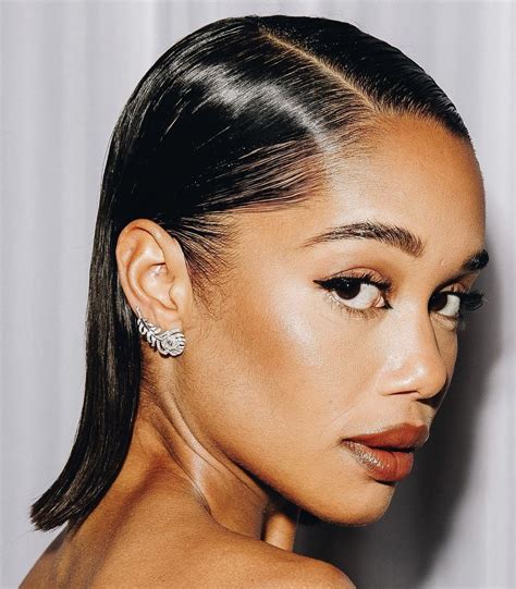 Sleek & Straight Back Side Hair