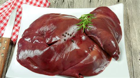 Slicing beef liver