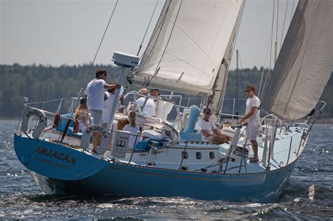 Sloop Anjacaa Details