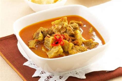 Rasakan Sensasi Masakan Hangat dari Slow Cooker dengan Resep Kari Daging Sapi Massaman yang Menggugah Selera!