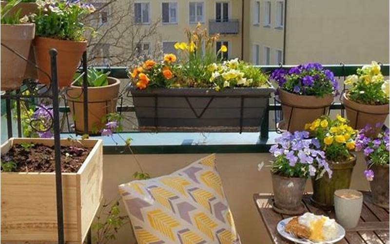 small balcony garden ideas