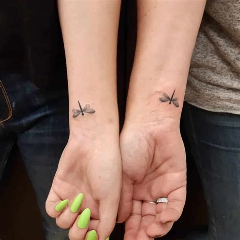 💡 13 Delightful Wrist Tattoos ideas, small and delicate