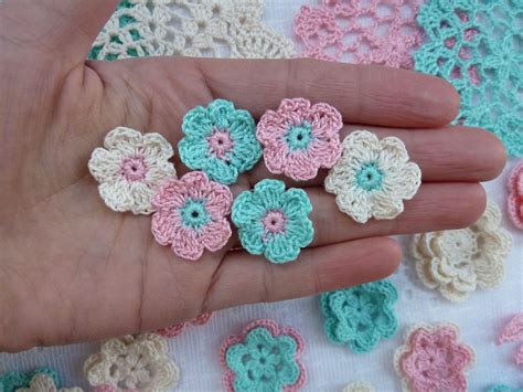 Small Crochet Flowers